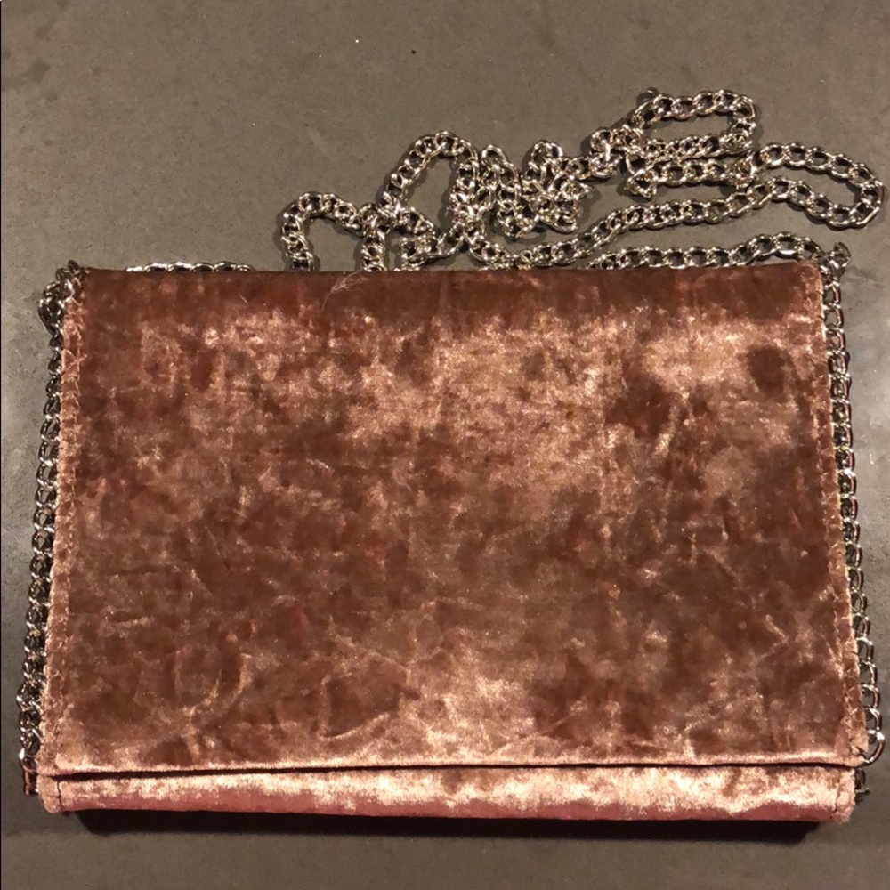 Chelsea 28 pink velvet crossbody bag - Picture 3 of 6